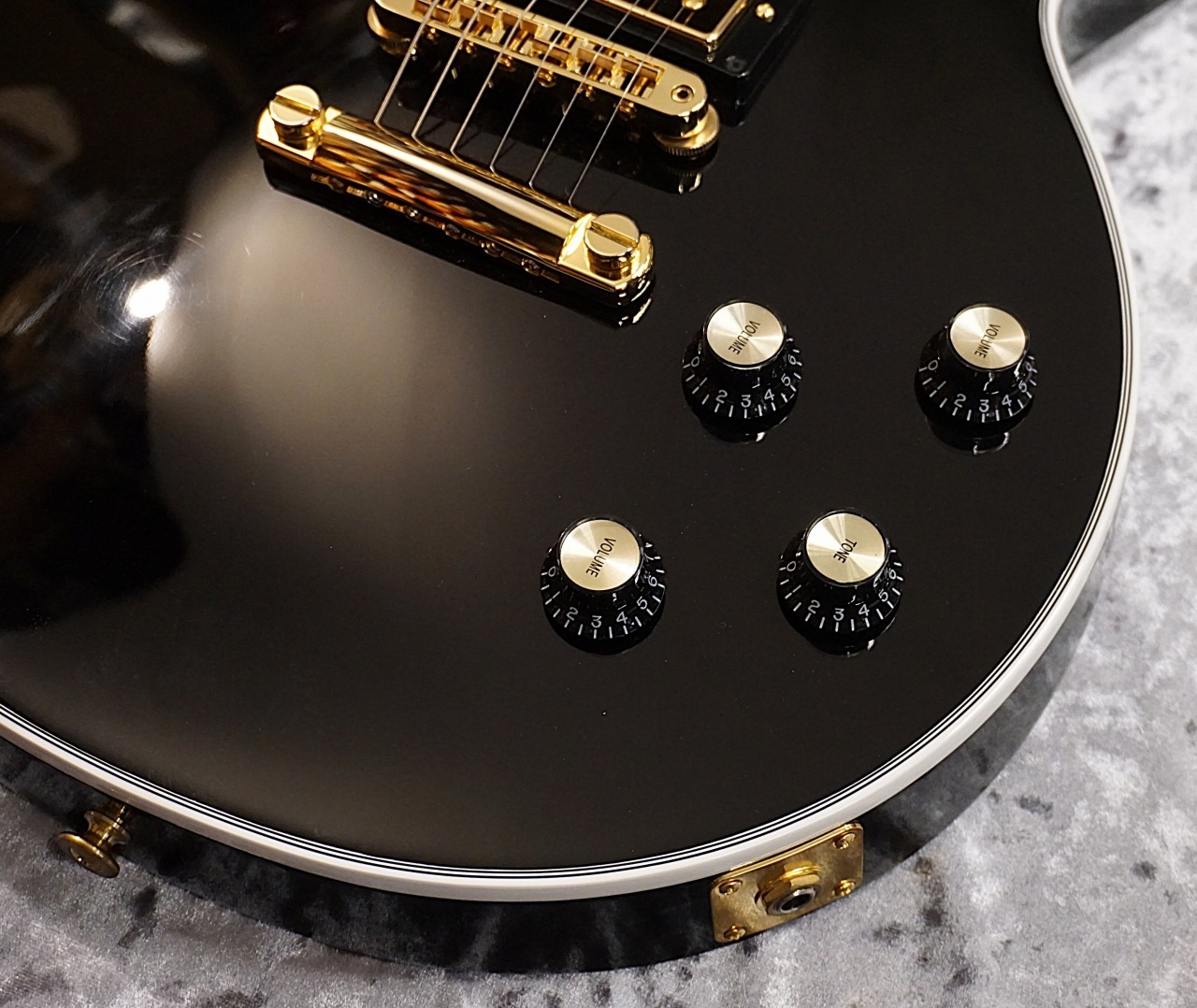 Gibson 【Exclusive Model】Les Paul Modern Supreme 3 Pickup Ebony