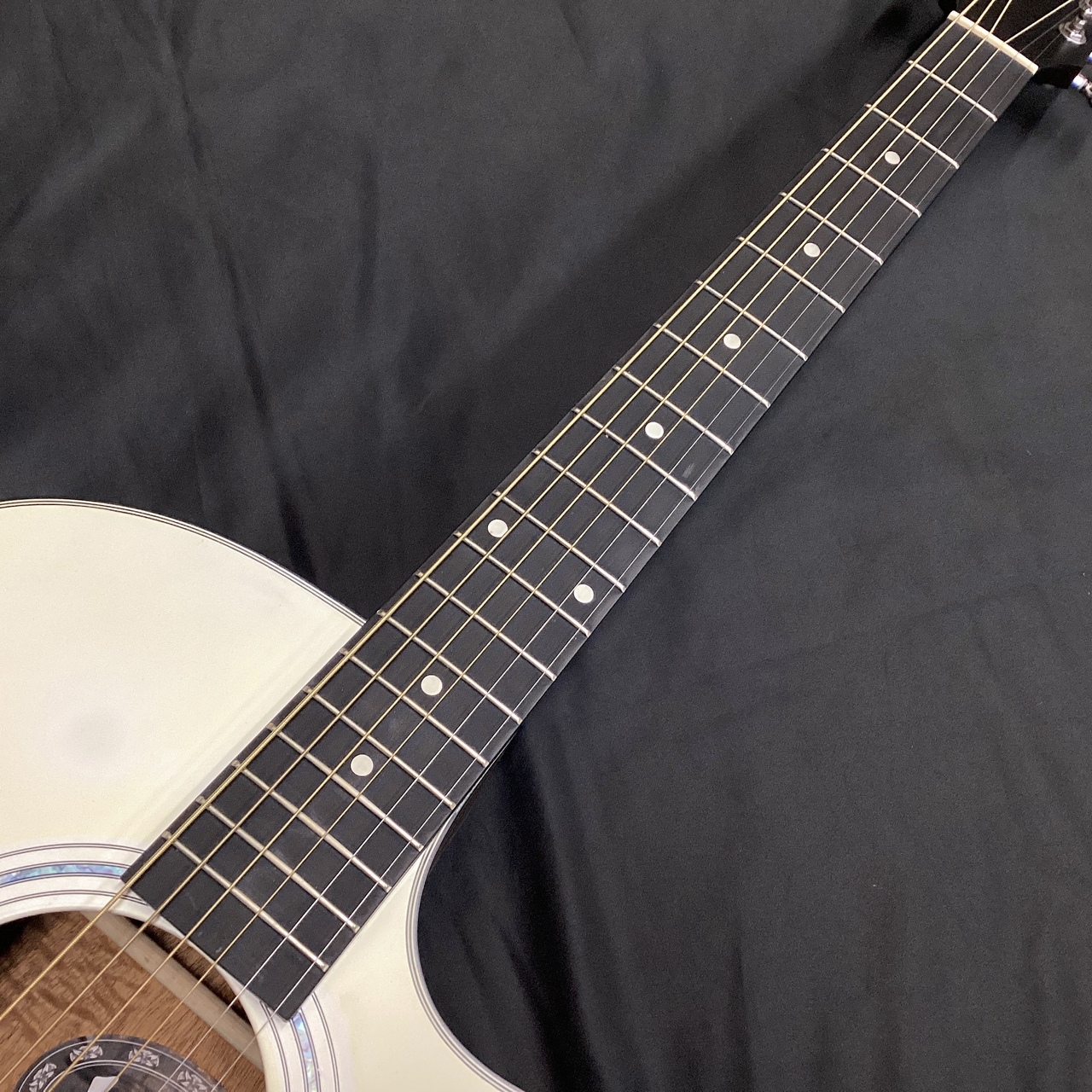Vintage VEC1900/WHS(ヴィンテージ アコースティックギター エレアコ