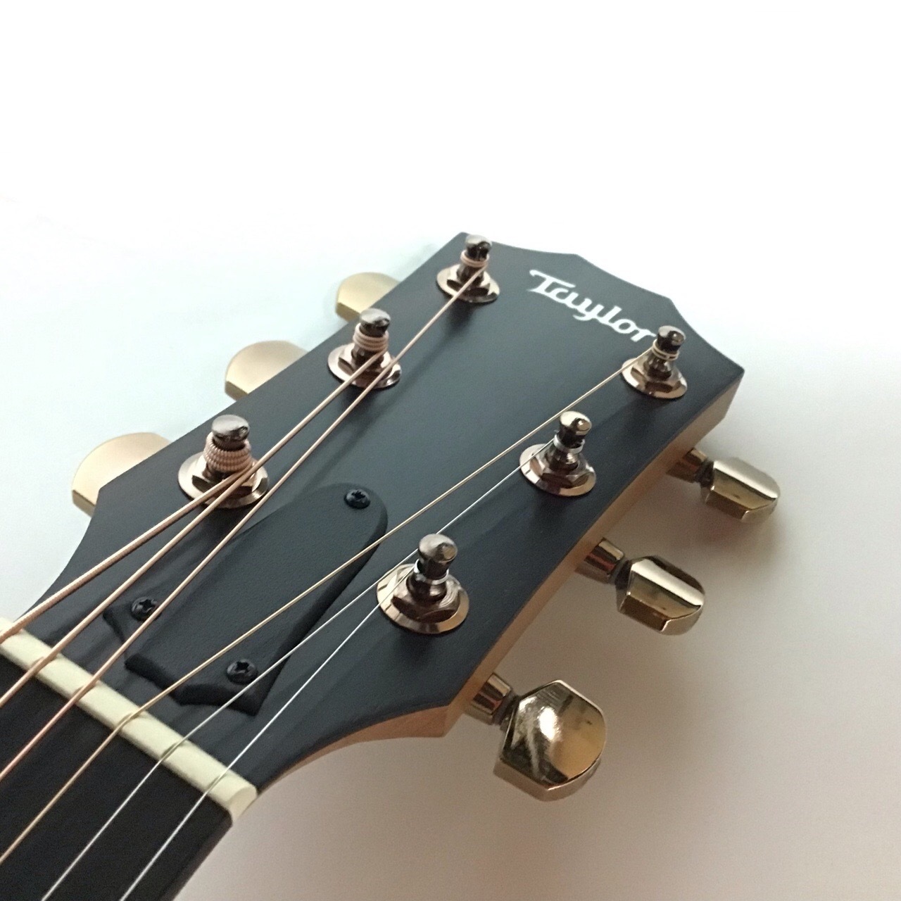 Taylor 214ce-K DLX エレアコギター（新品/送料無料）【楽器検索 