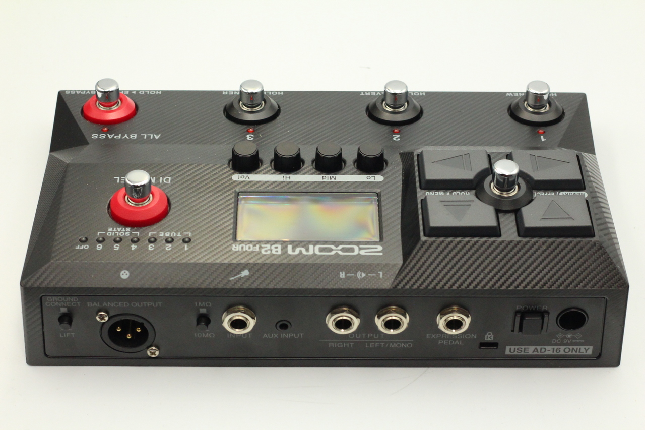 ZOOM B2 FOUR（中古）【楽器検索デジマート】