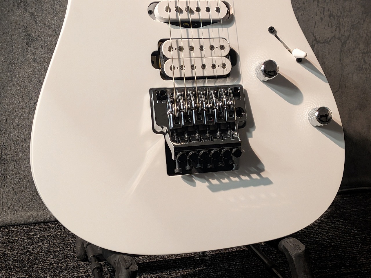 Ibanez 【担当おすすめ】J-LINE RG6HSHMTR White Flat #F2612242【3.56