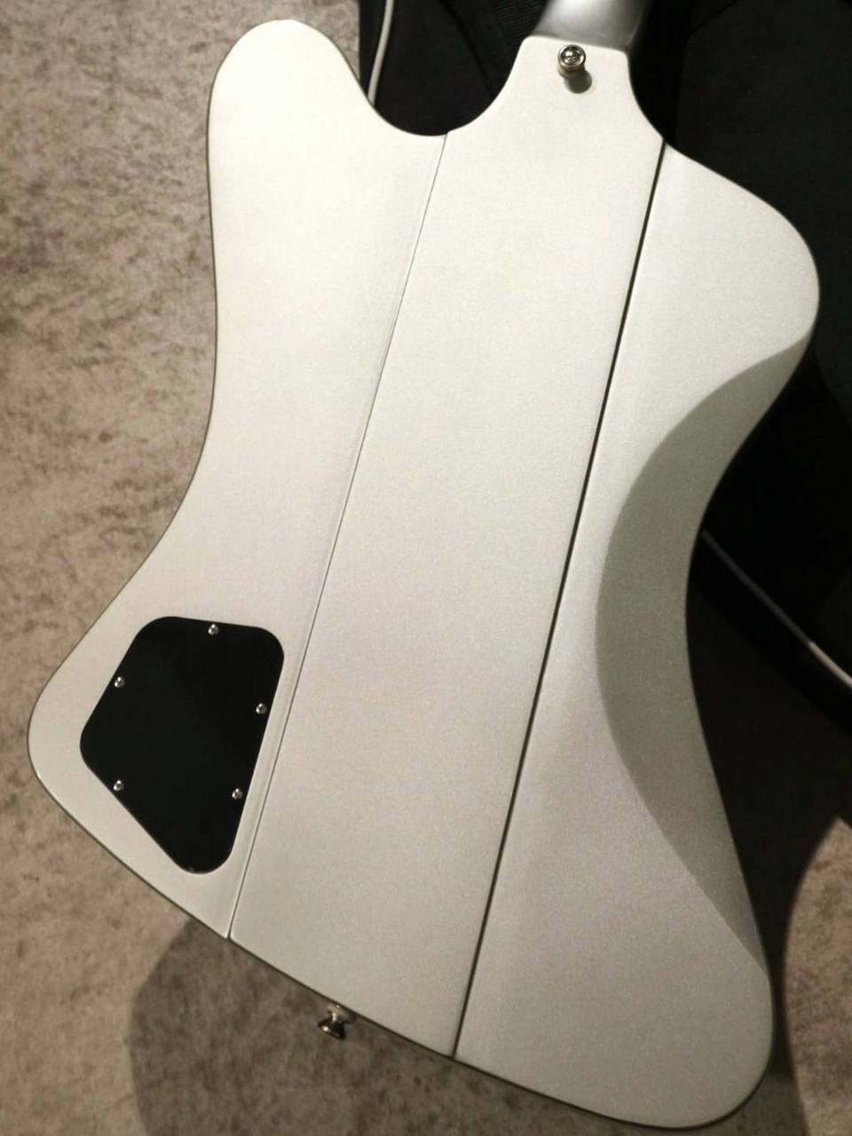 美品 Epiphone Thunderbird '05 ホワイト ブラックパーツ Epiphone