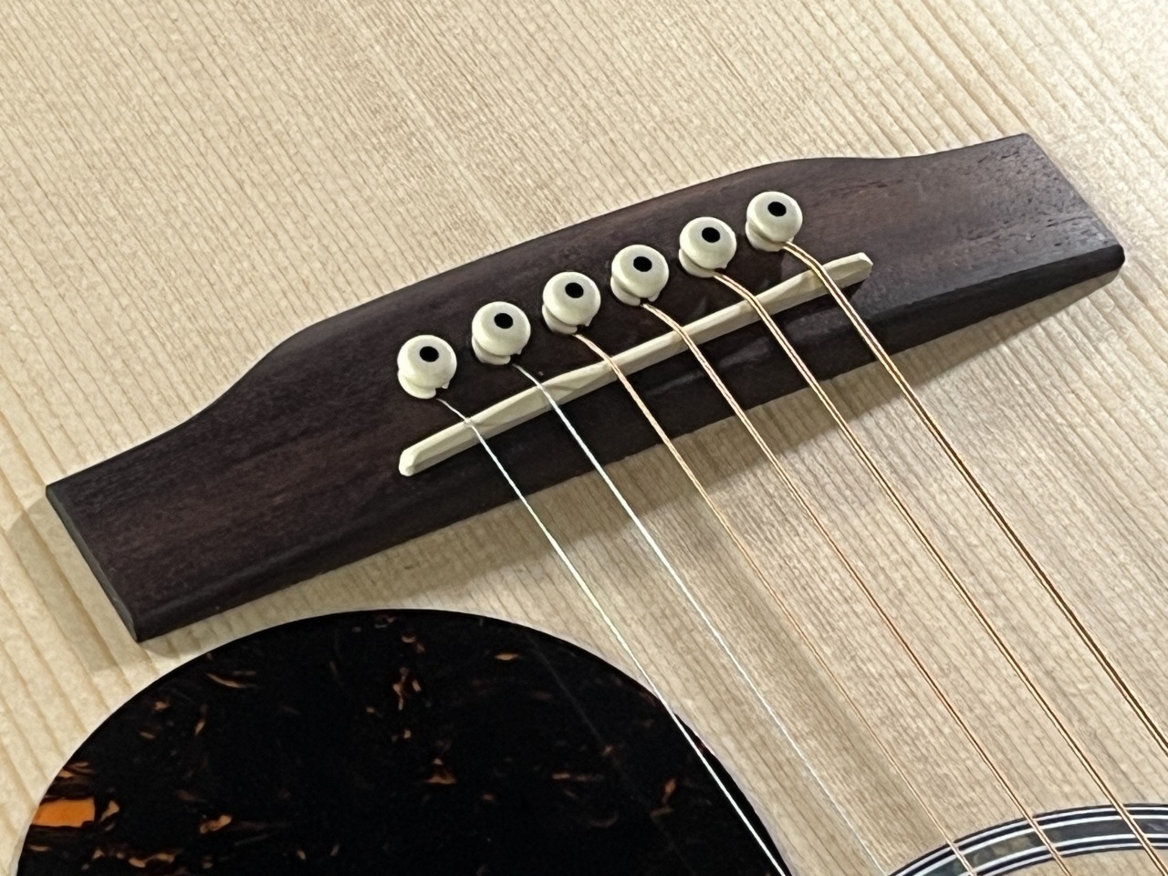 Martin 【ブラジリアン・ローズウッド柄】000-X2E BRAZ  #2848850【ショッピングクレジット無金利キャンペーン】（新品）【楽器検索デジマート】