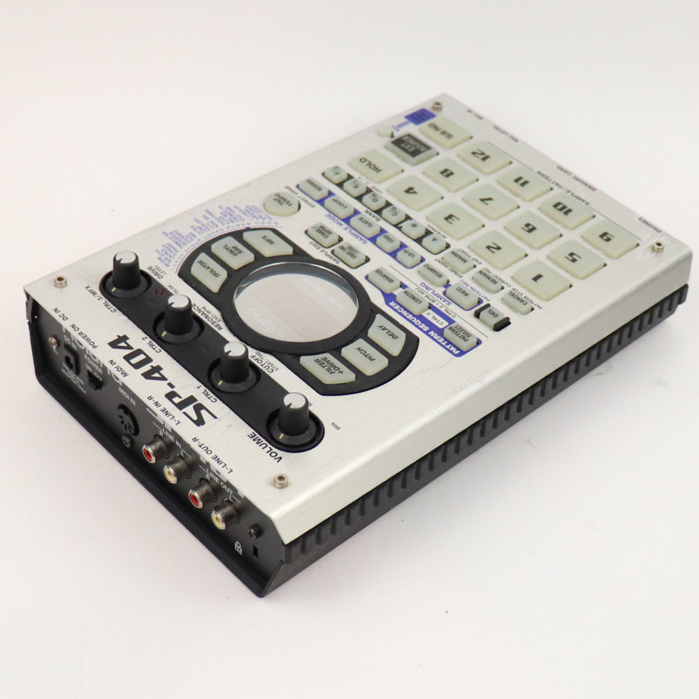 ROLAND /SP-404 中古品！ Roland SP-404 Portable Linear Wave Sampler from Japan Tested