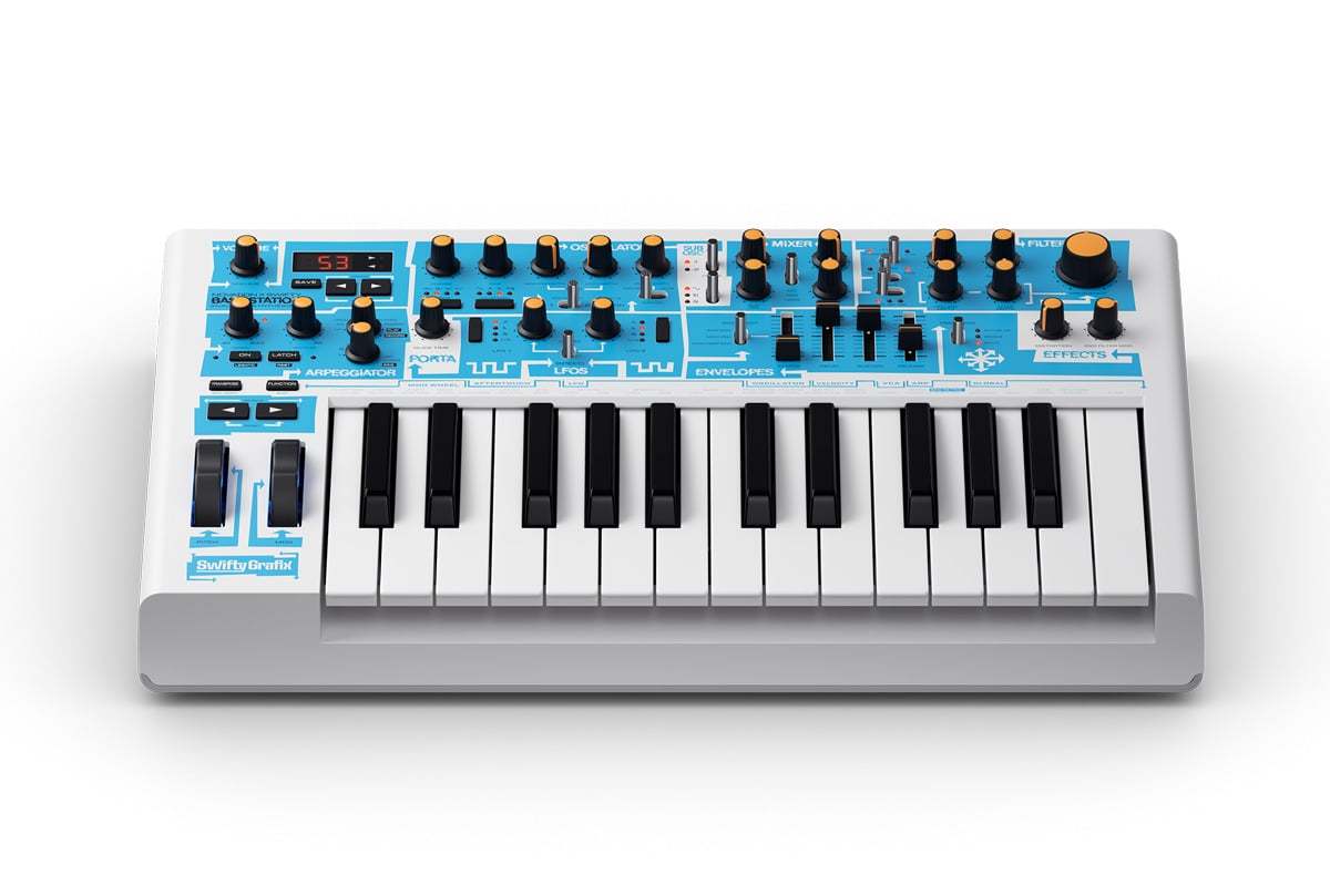 Novation Bass Station II Swifty Edition パラフォニック・アナログ