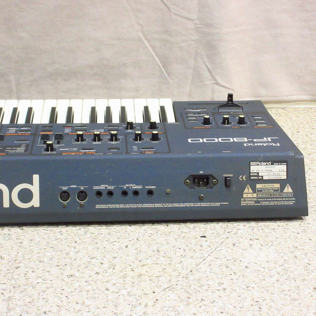 Roland JP-8000 