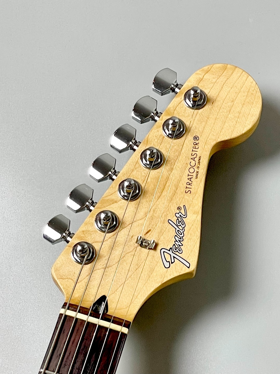 Fender Japan 【中古】ST-38S -White- #P083090【3.02kg】（中古