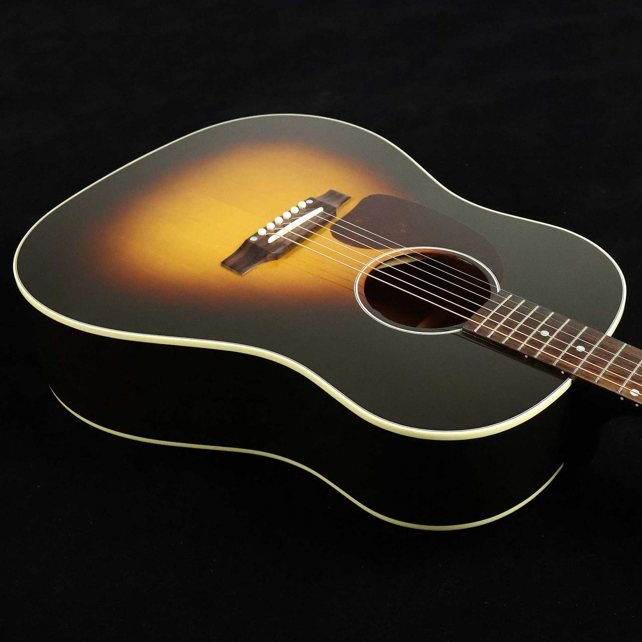 gibson J-45 レプリカ Gibson Custom Shop 1950s J-45|ドルフィンギターズ