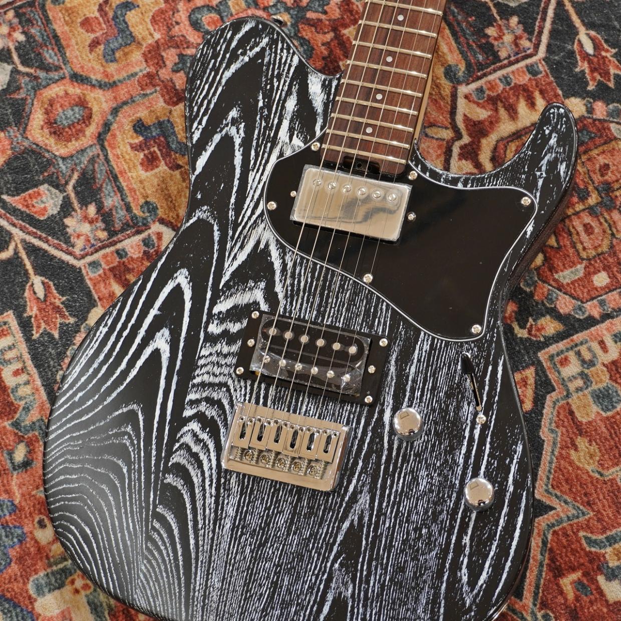 GrassRoots G-THROBBER-DX / See Thru Black Satin in White 【展示