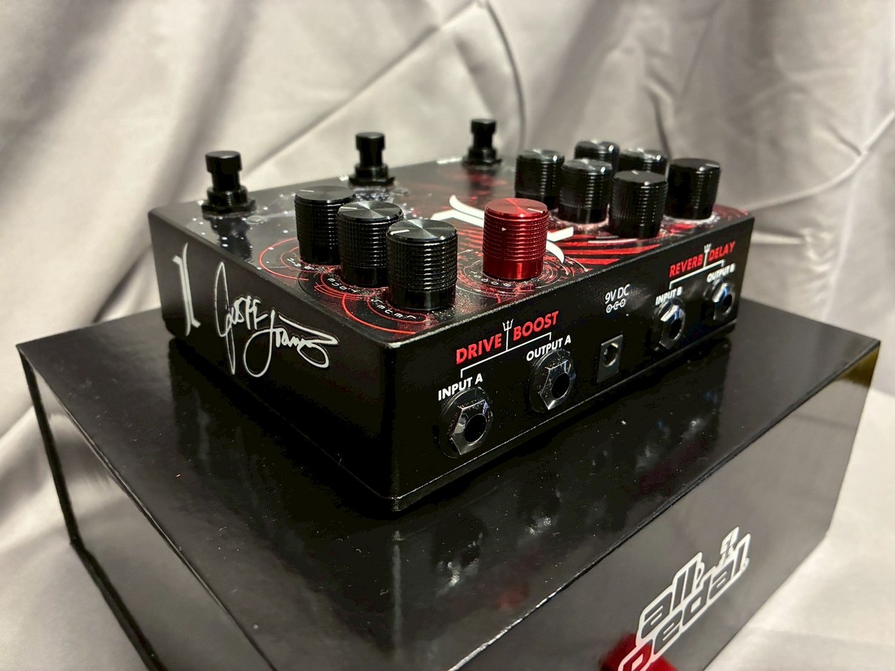 All-Pedal Devils Triad 【マルチエフェクター】（中古）【楽器検索