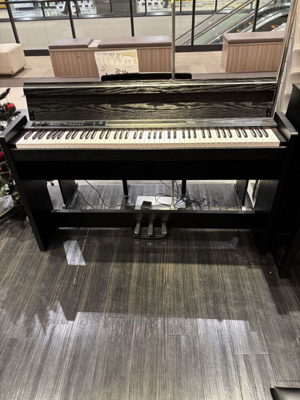 KORG LP-380（中古/送料無料）【楽器検索デジマート】