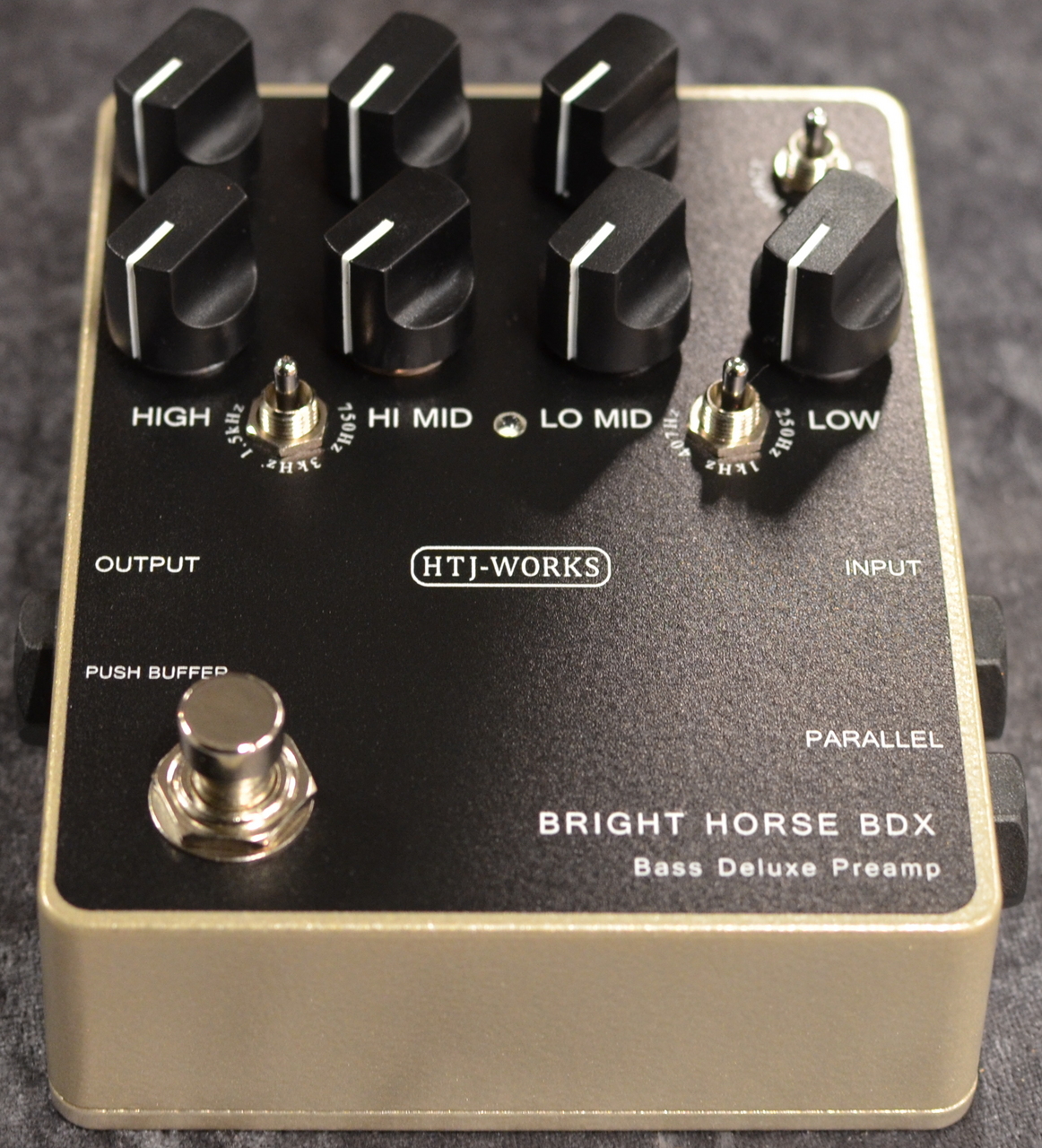 HTJ-WORKS Bright Horse BDX -Bass Deluxe Preamp- Champagne Silver