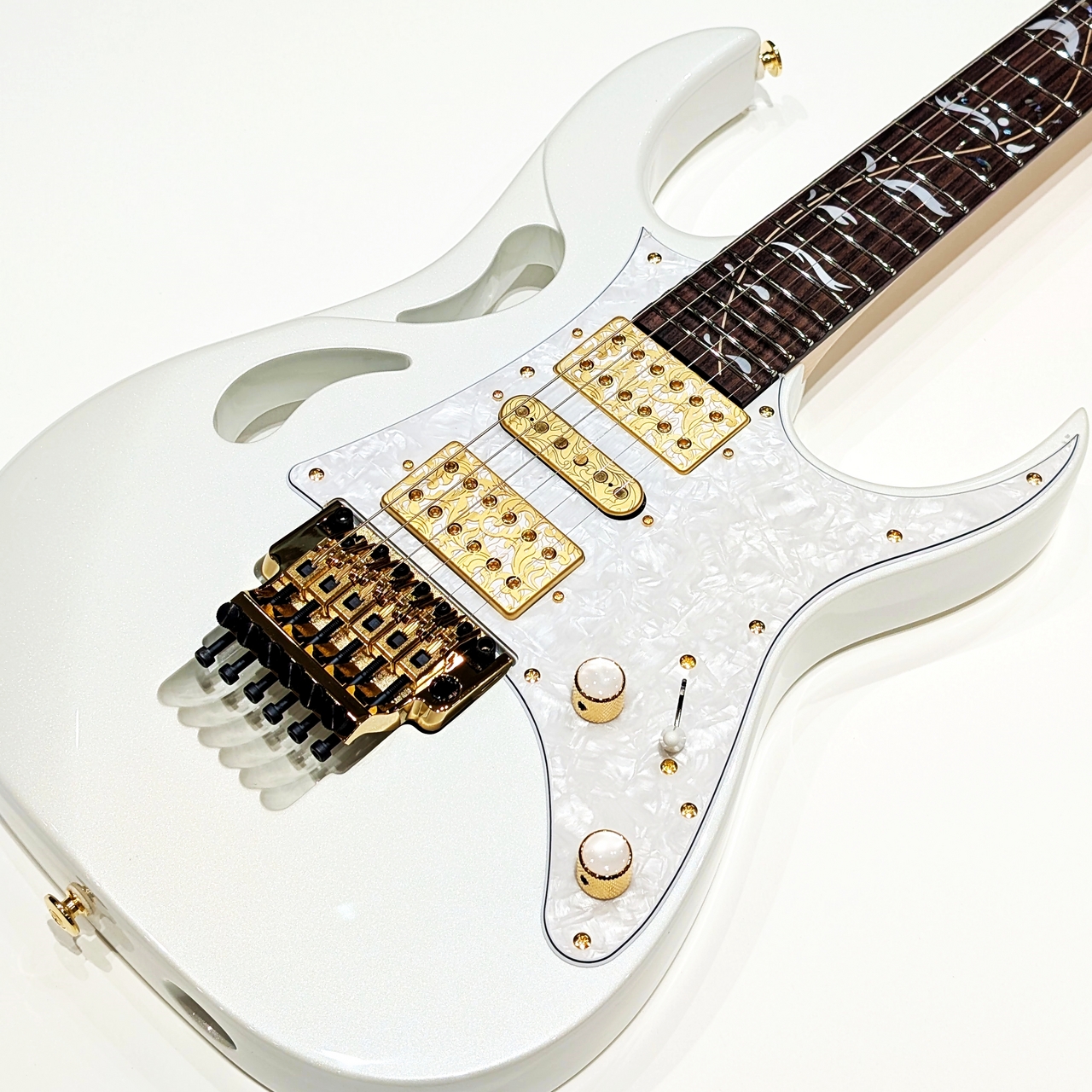 Ibanez PIA3761 / SLW (Stallion White) 【ホワイト&ゴールドが映える】【日本製】【2025年製】