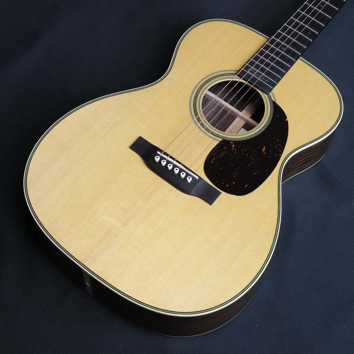 Martin OOO-28EC Eric Claptonシグネイチャーモデル アコースティック