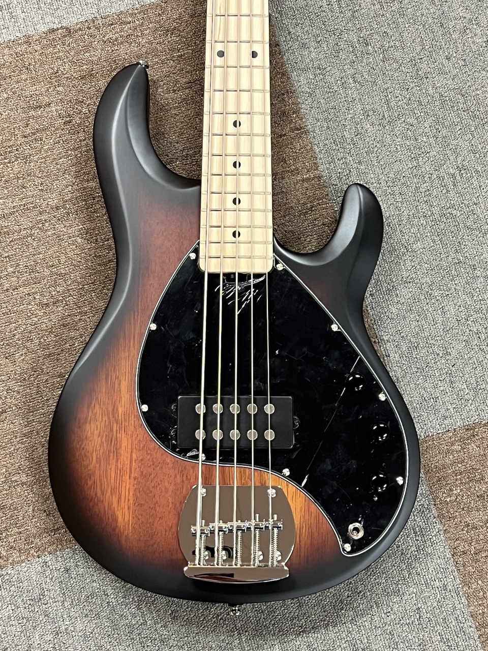 MUSICMANStingRay5HH 2020年製 llic Gold Sterling by MUSIC MAN SUB