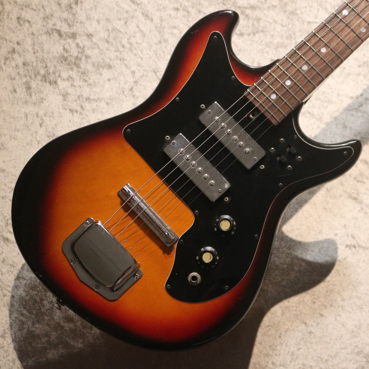 Harmony H-802 ~Sunburst~ 【2.47kg】【1970年代製】【ビザールの