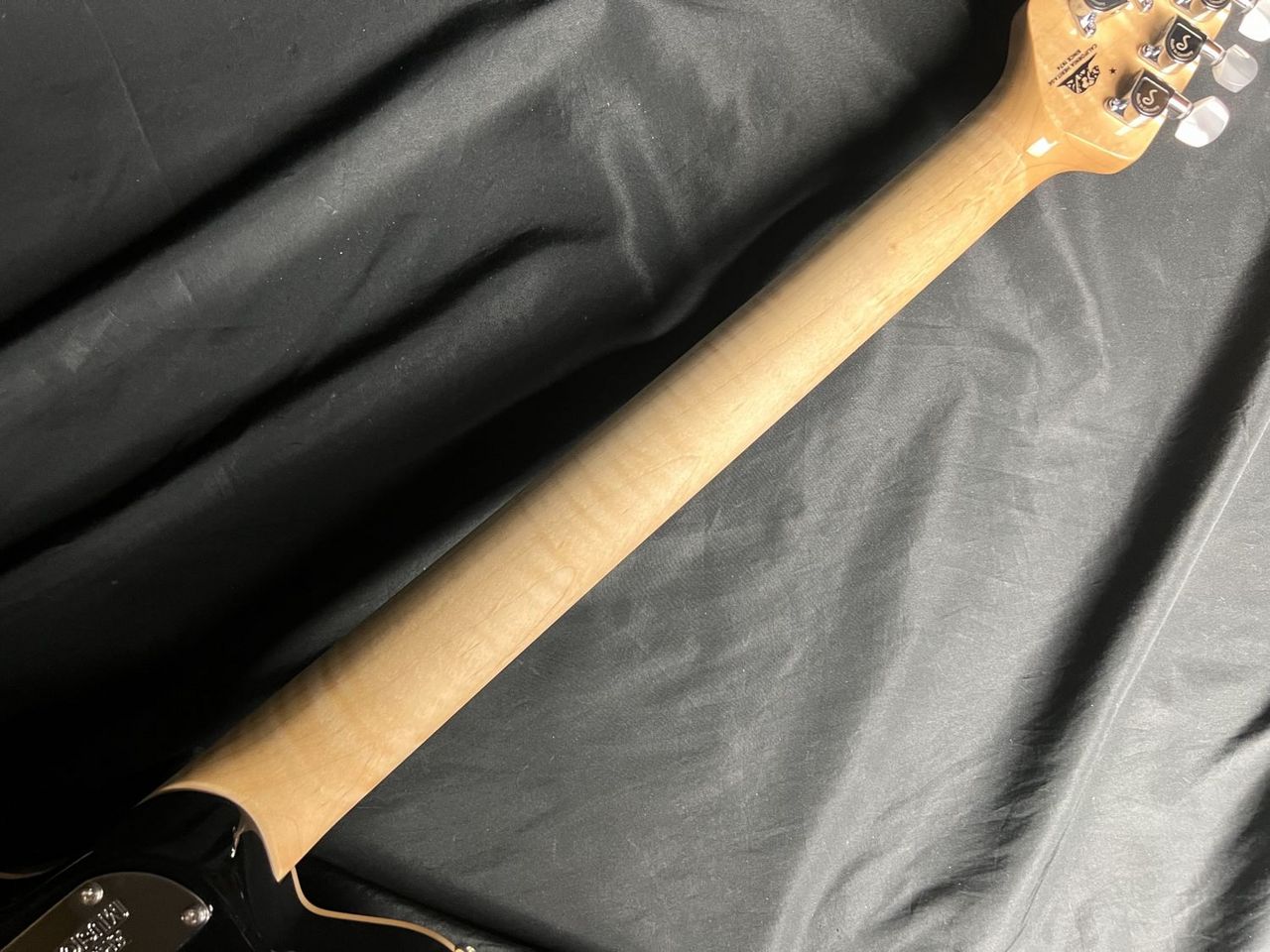 MUSIC MAN KID SPECIAL AXIS TRANS GOLD QUILT MATCHING HEAD