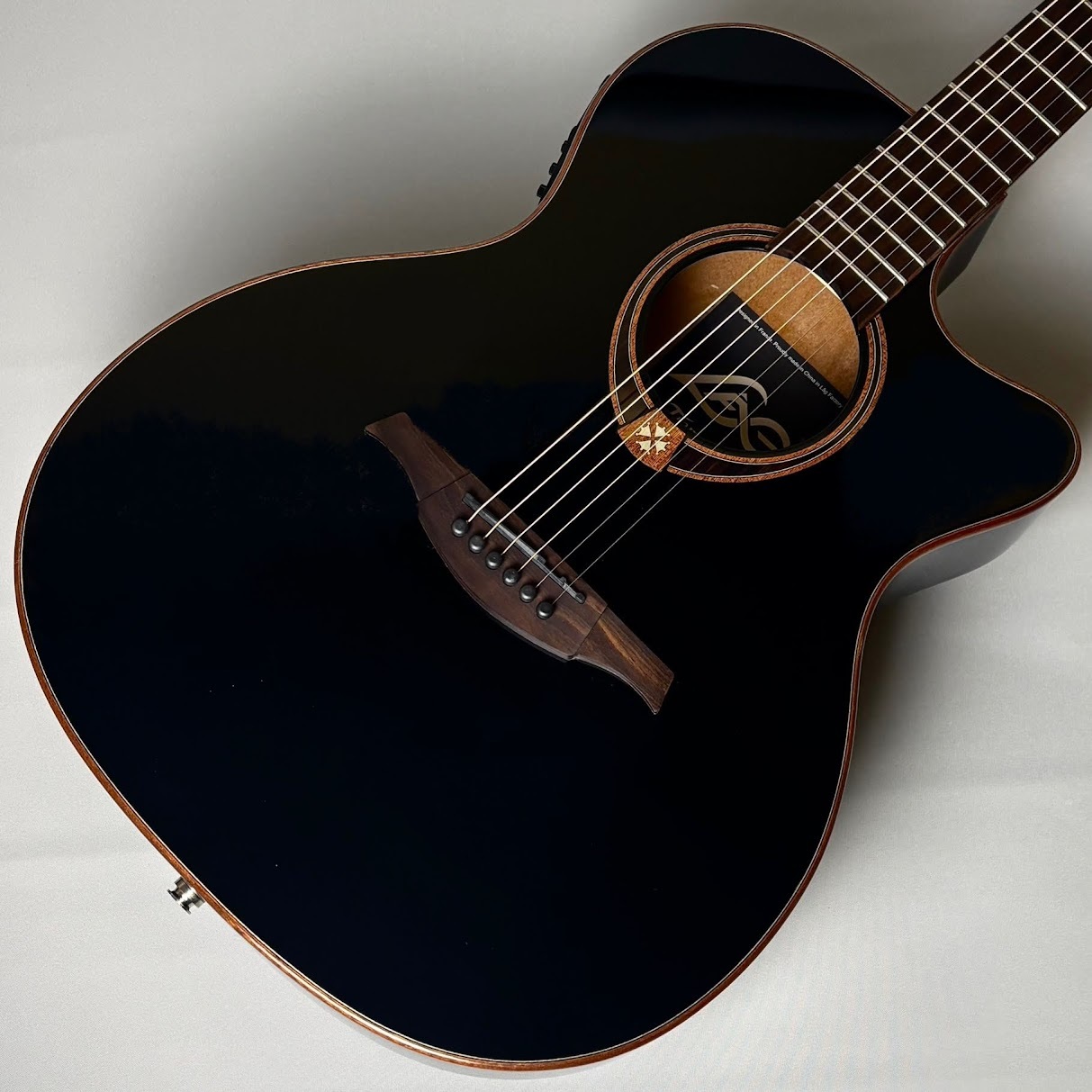 LAG T118ASCE BLK エレアコギター ブラックTRAMONTANE 118（新品/送料