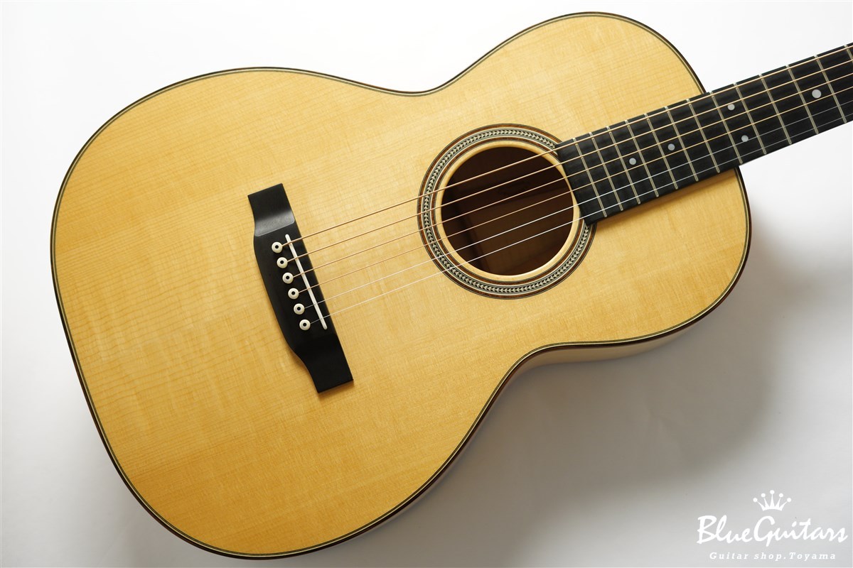 Martin CTM 00-12F Adirondack Spruce / European Flame Maple 3-piece