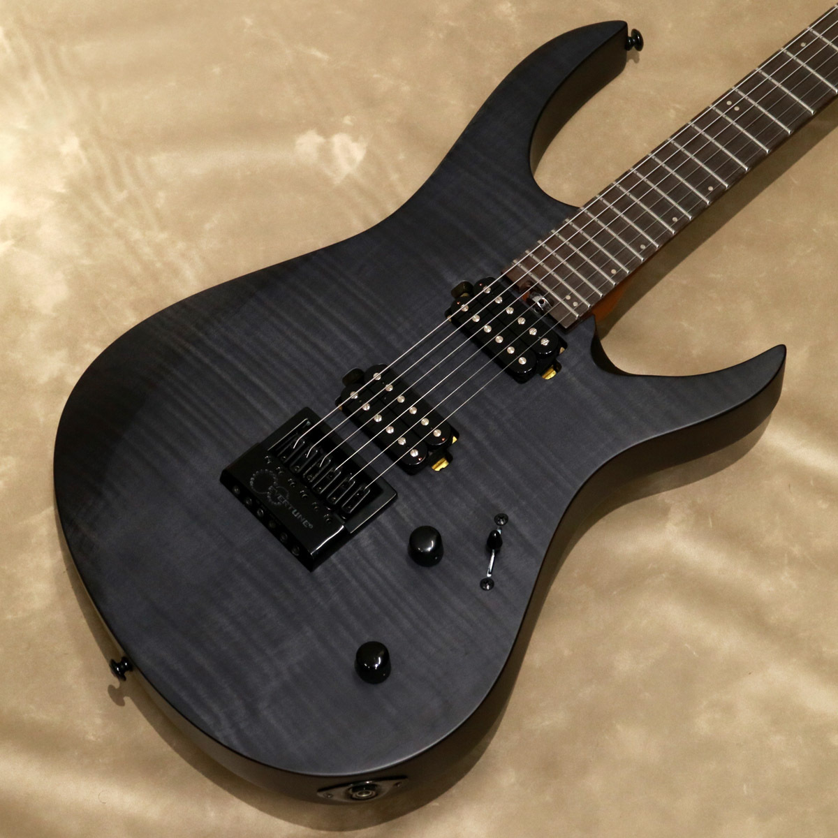 Balaguer Guitars Diablo Standard with Evertune Bridge, Satin Trans