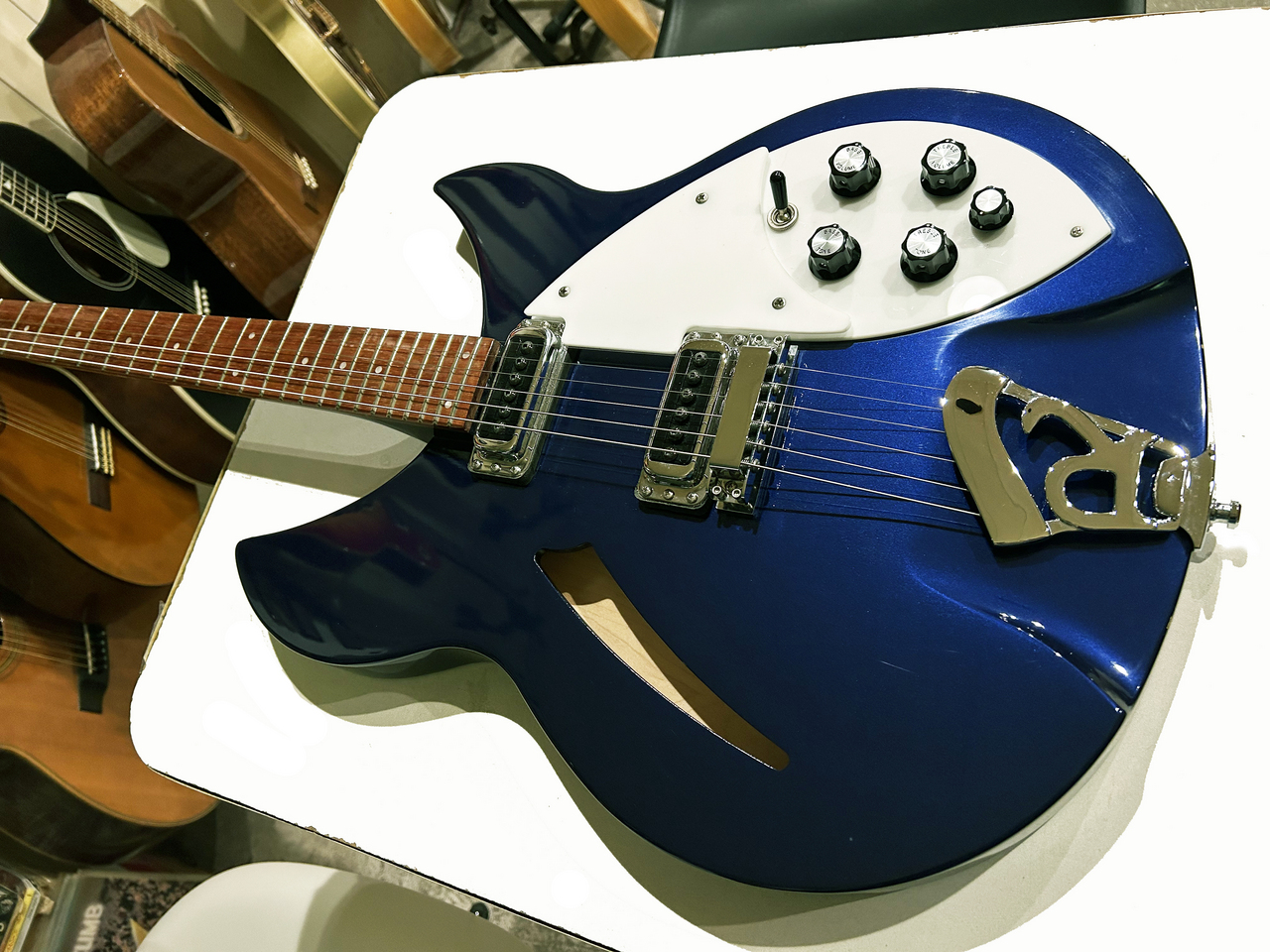 Rickenbacker Rickenbacker 330 Midnight Blue 2010年製（中古）【楽器