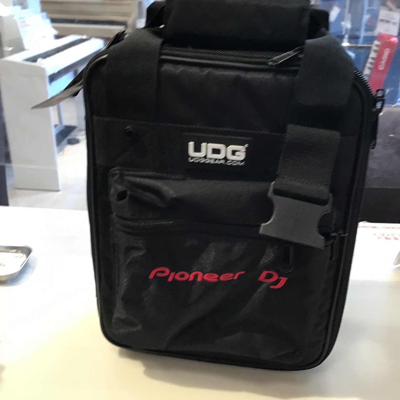 UDG (UDG)U9018/DJバッグ/アルティメットDJGEAR/（新品/送料無料