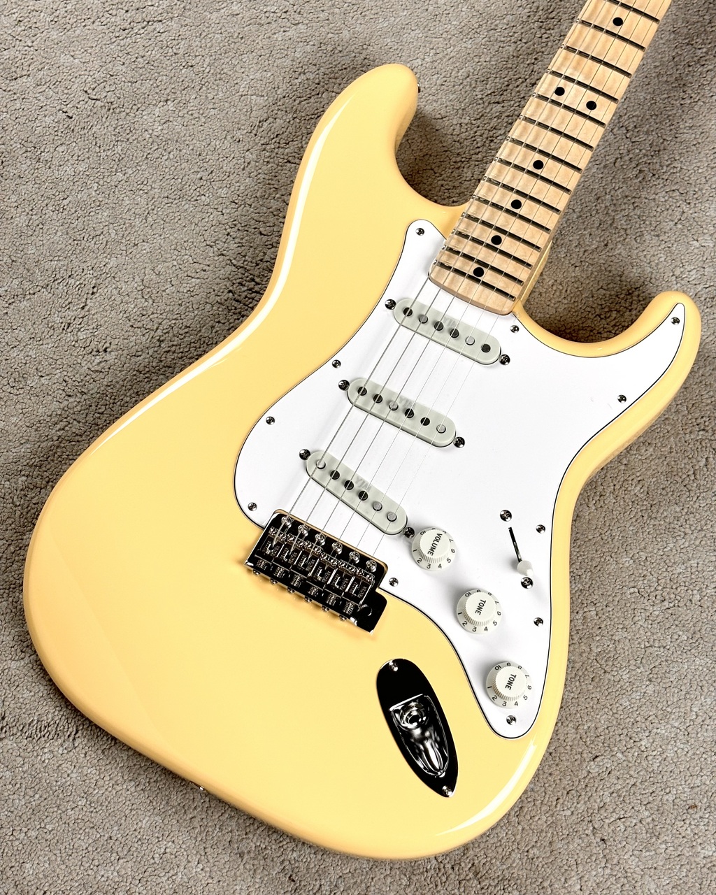 Fender 【スキャロップド指板】Yngwie Malmsteen Stratocaster 