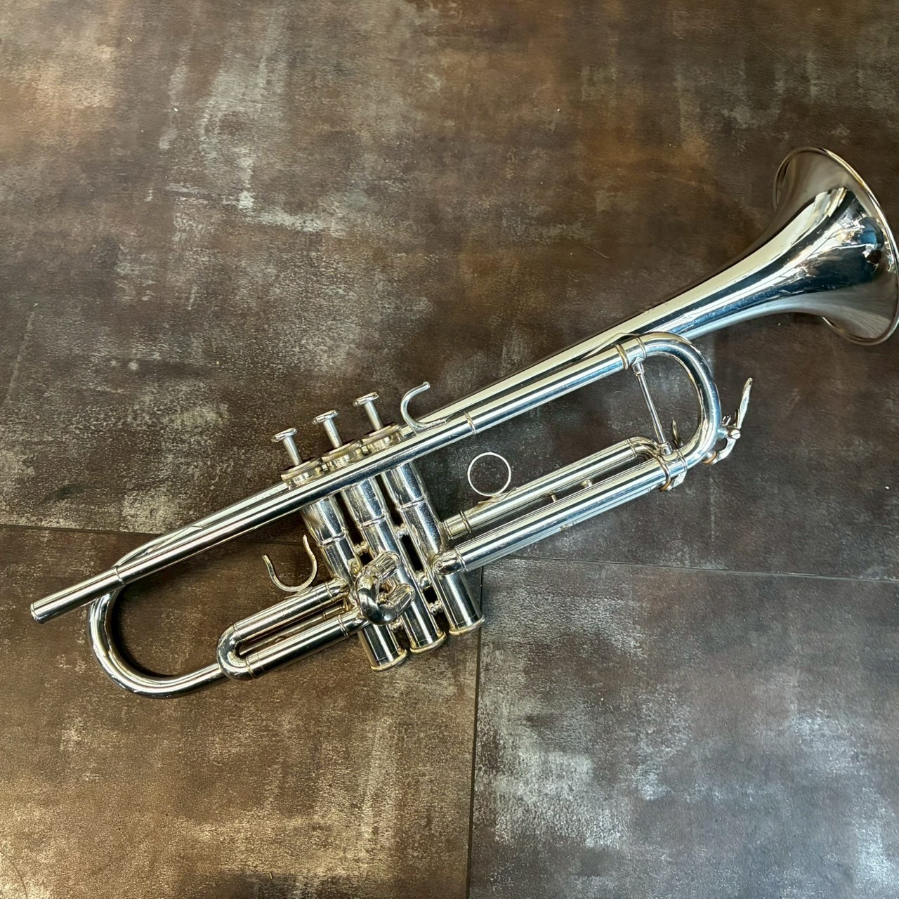 管楽器・吹奏楽器 YTR-8335S ヤマハ | YTR-8335 - B♭ トランペット - 概要