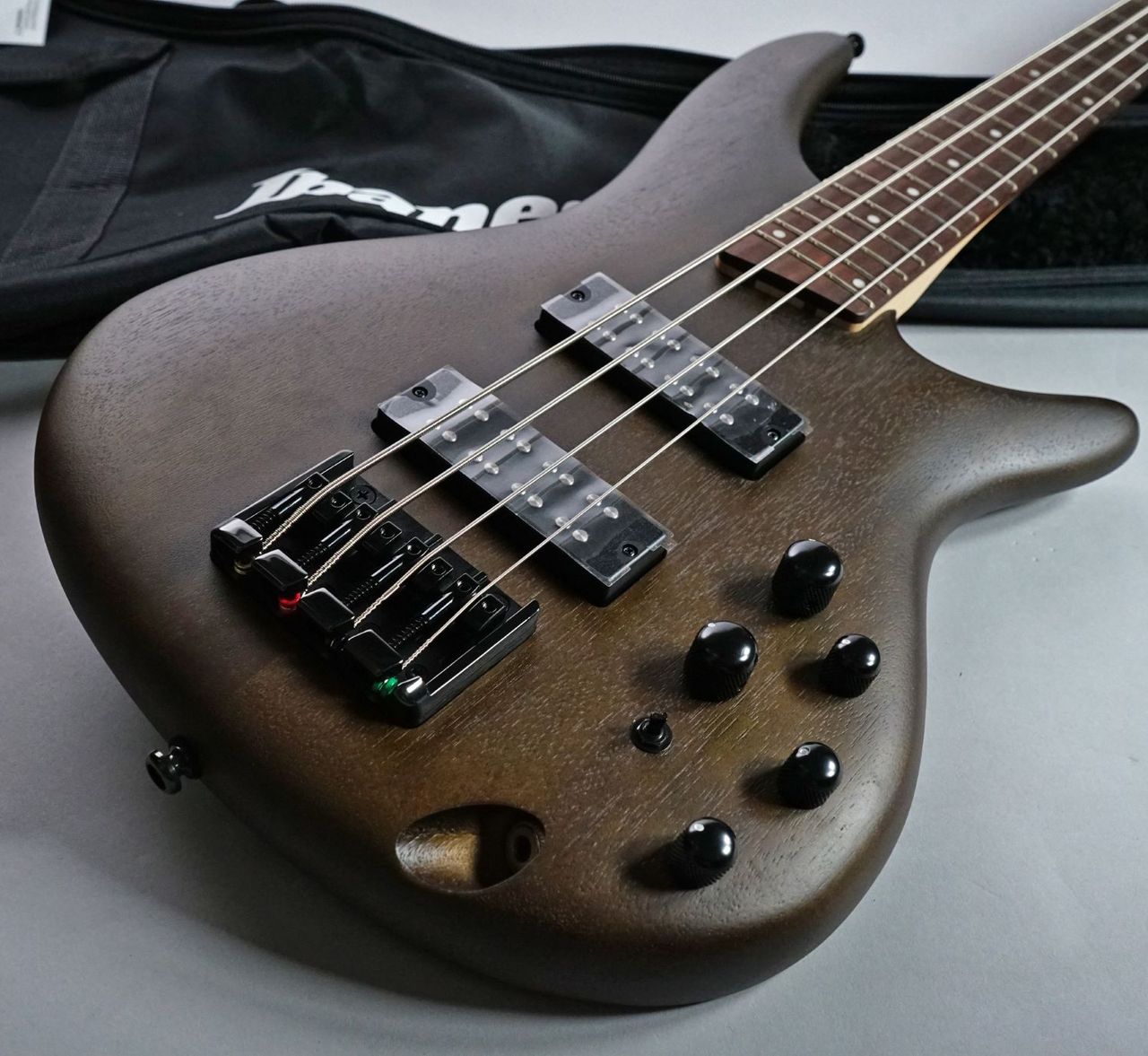 Ibanez SR300EB Walnut Flat 重量3.34Kg 現物写真（新品/送料無料