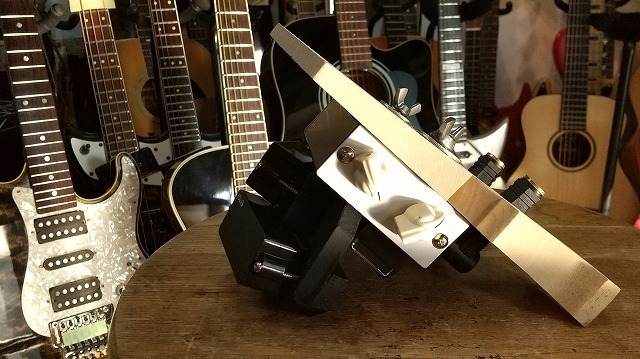 Billion ビリオン WOODBASS専用PICKUP 【 GOLD 24K 】 駒装着タイプ