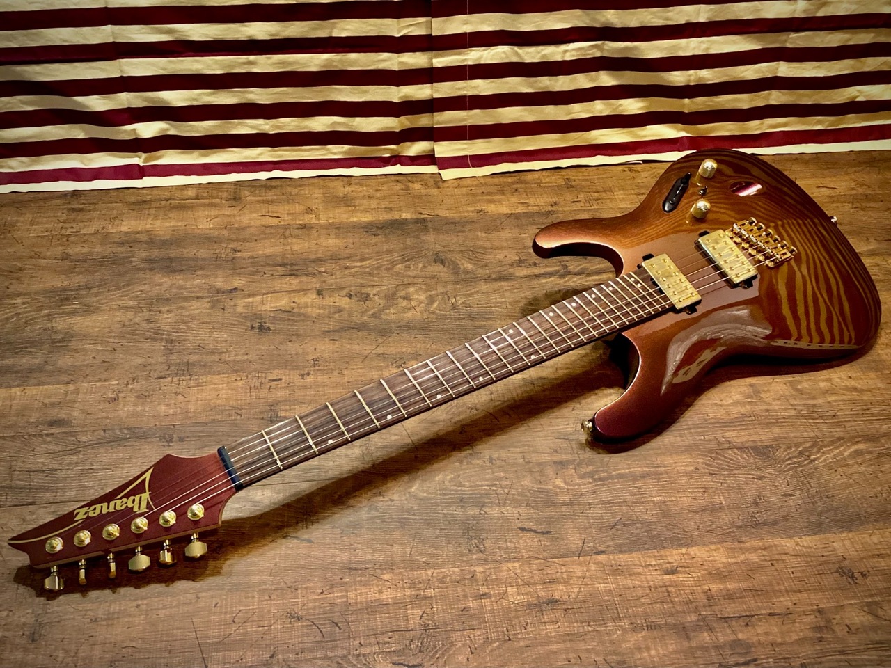 アイバニーズ　エレキギター最終値下げ Ibanez Axe Design Lab SML721-RGC アイバニーズ エレキギター ※発送元
