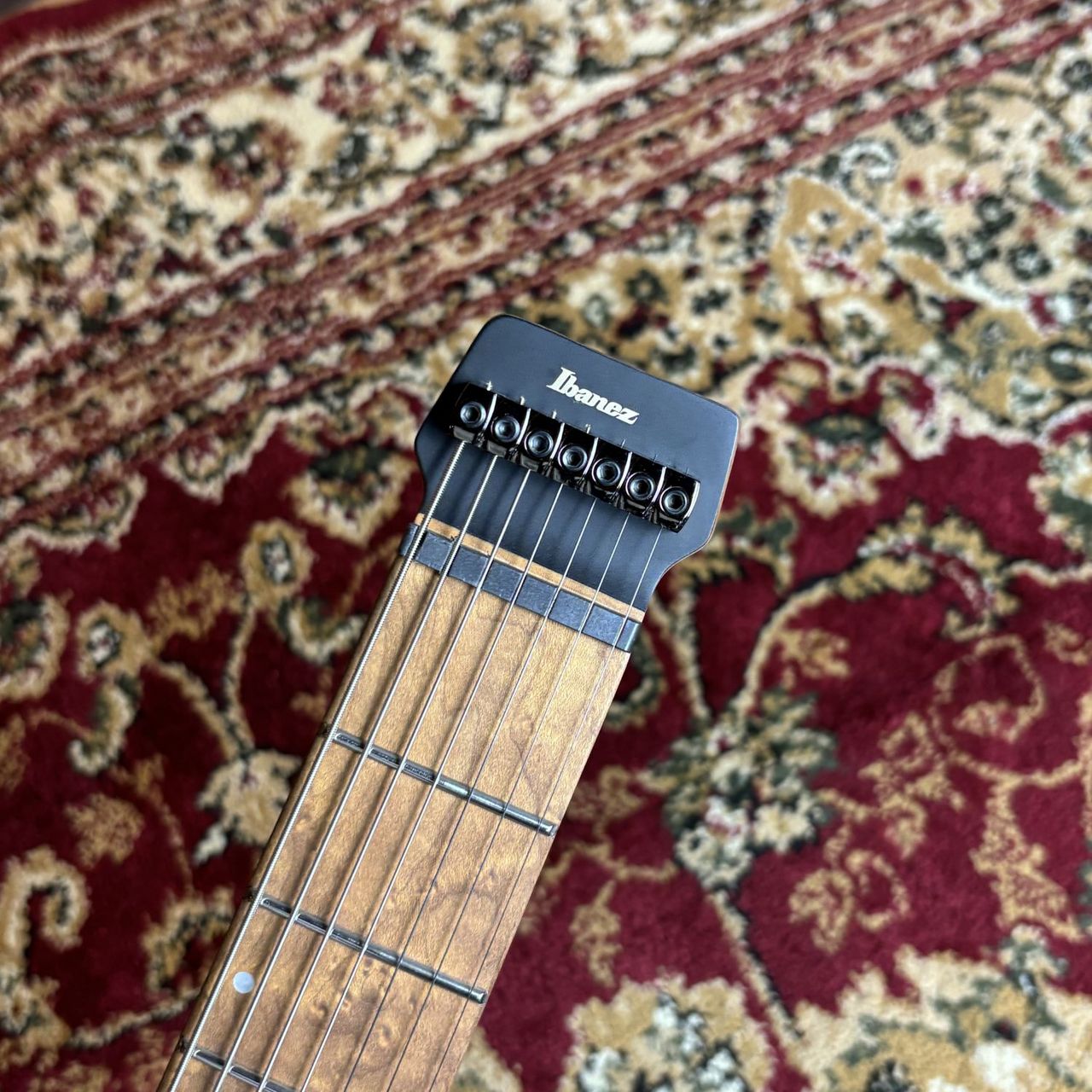 Ibanez Q547PB COL (Cosmic Blue Low Gloss) 7弦エレキギター
