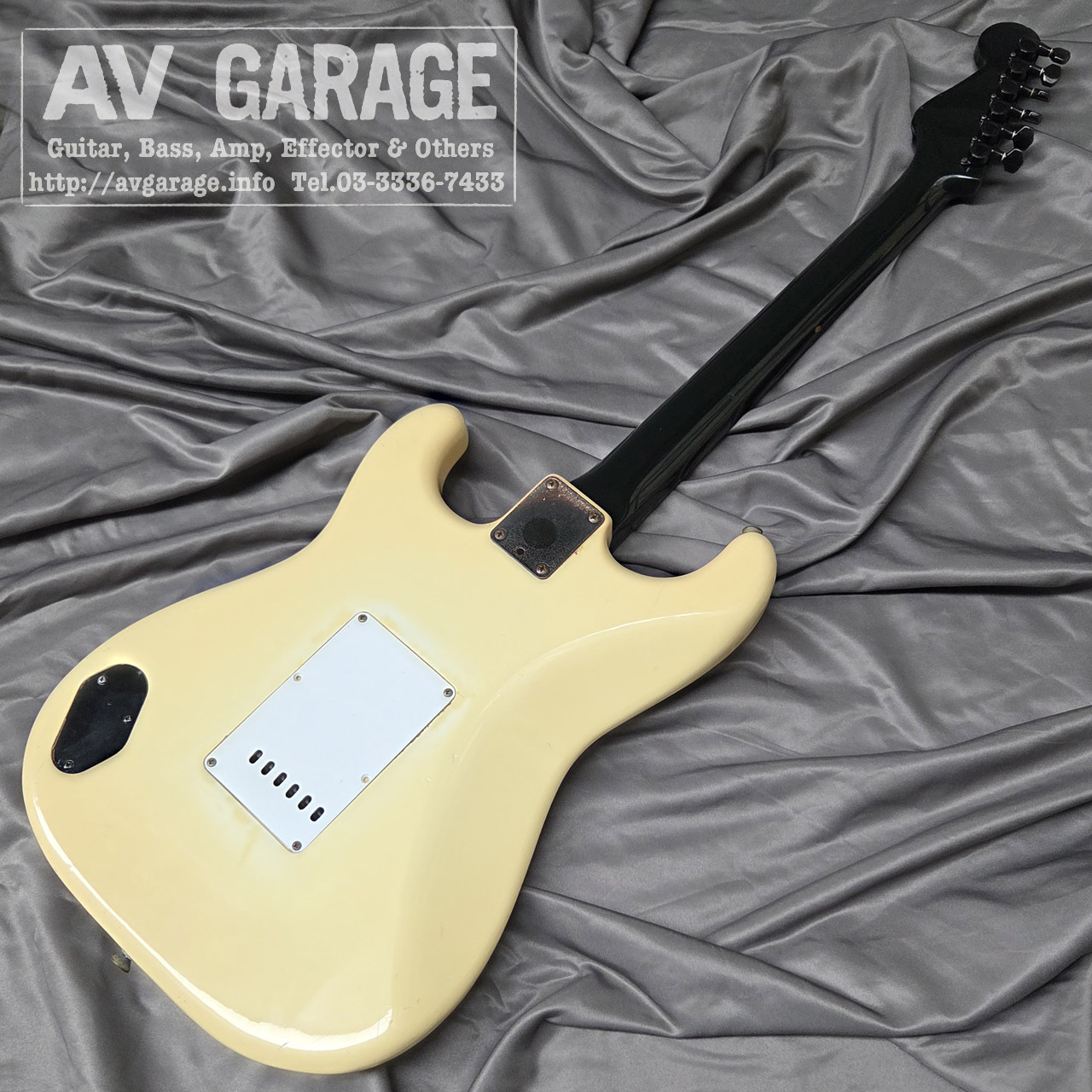 Fender Japan ST-556 (WH)改 Boxer Series SSH Aシリアル 1986年 3.57