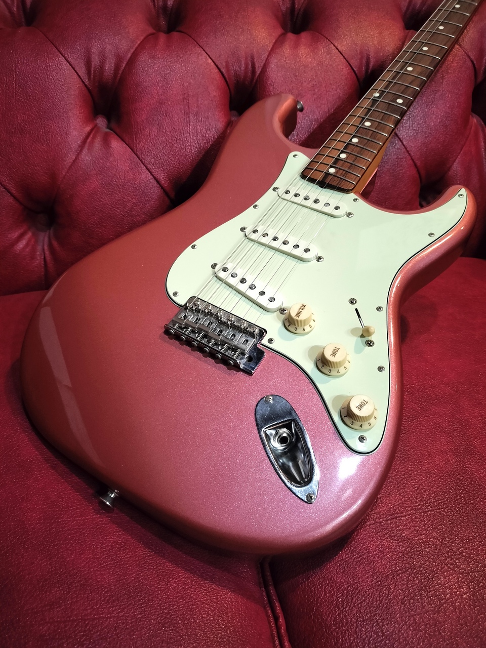 Fender Japan ST62 Limited Order Model ラッカー&ハカランダ（中古