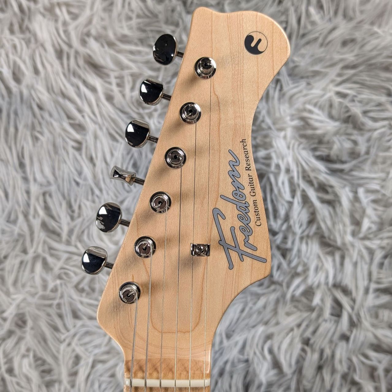 FREEDOM CUSTOM GUITAR RESEARCH Custom Order Retro spective ST