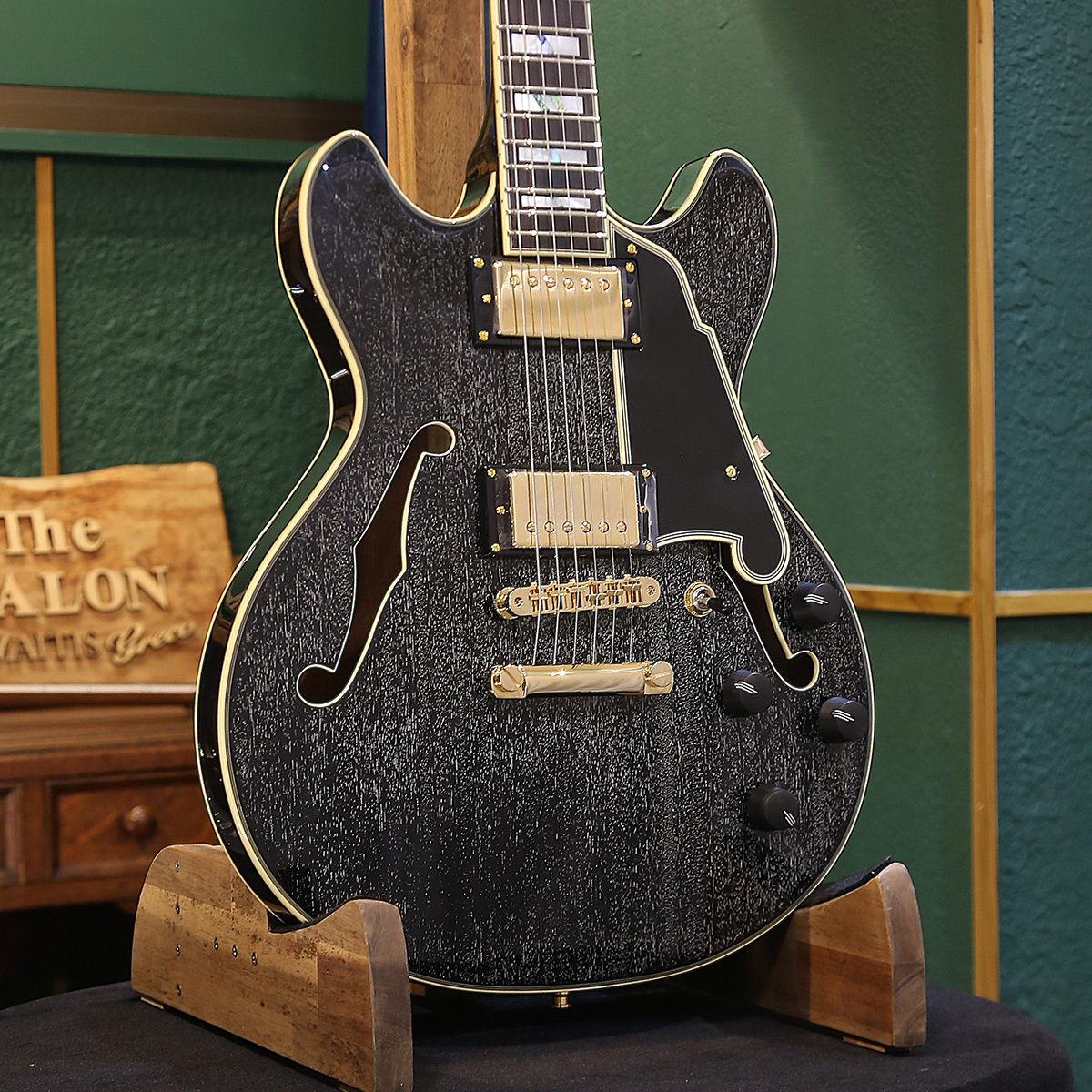 D'Angelico 【訳あり】Excel Mini DC, Black Dog（B級特価/送料無料