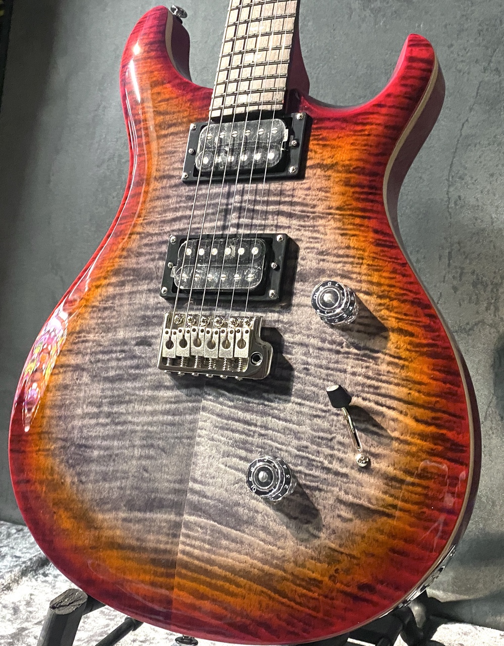 Paul Reed Smith(PRS) 【獄炎杢個体】SE Custom24 -Charcoal Cherry