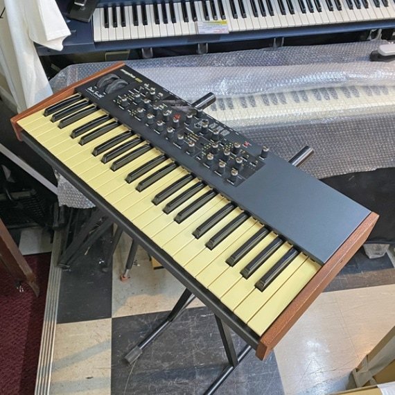 Dave Smith Instruments Mopho SE（中古）【楽器検索デジマート】