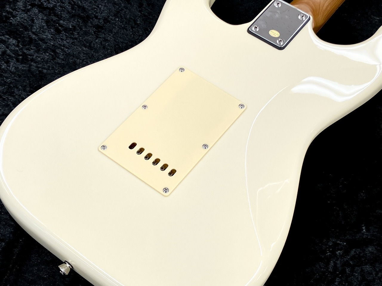 美品】BST-1-RSM/M OWH バッカス エレキギター ホワイト（BST-1