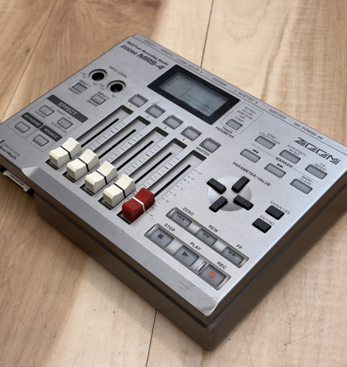 ZOOM MRS-4 MultiTrak Recording Studio（中古）【楽器検索