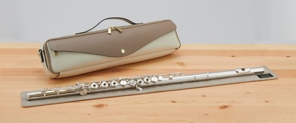 美品3ヶ月使用Pearl Flute フルート本体 ケース付き本日限りのお値段