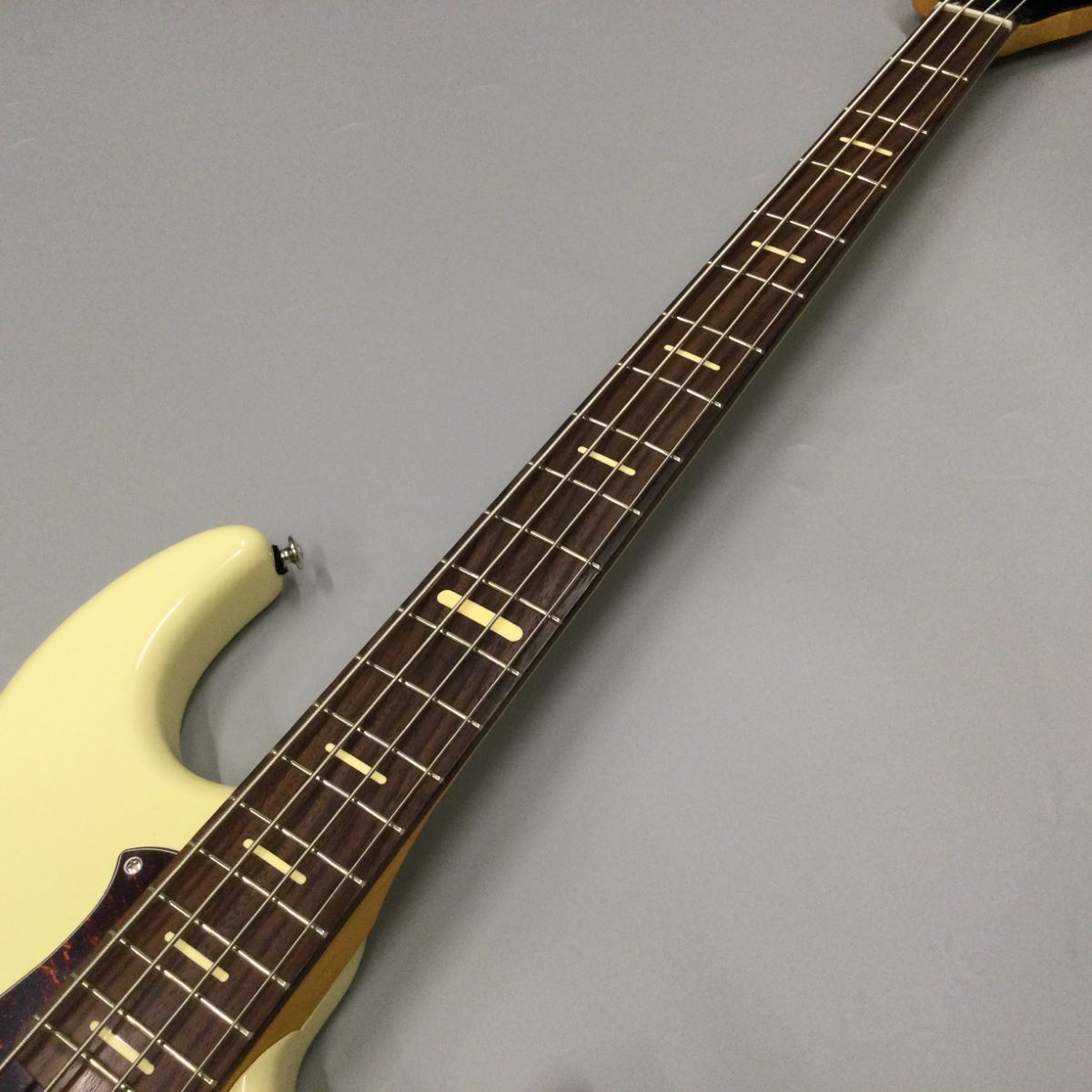 ★美品★ YAMAHA BBP34 Vintage White s-l1200.jpg