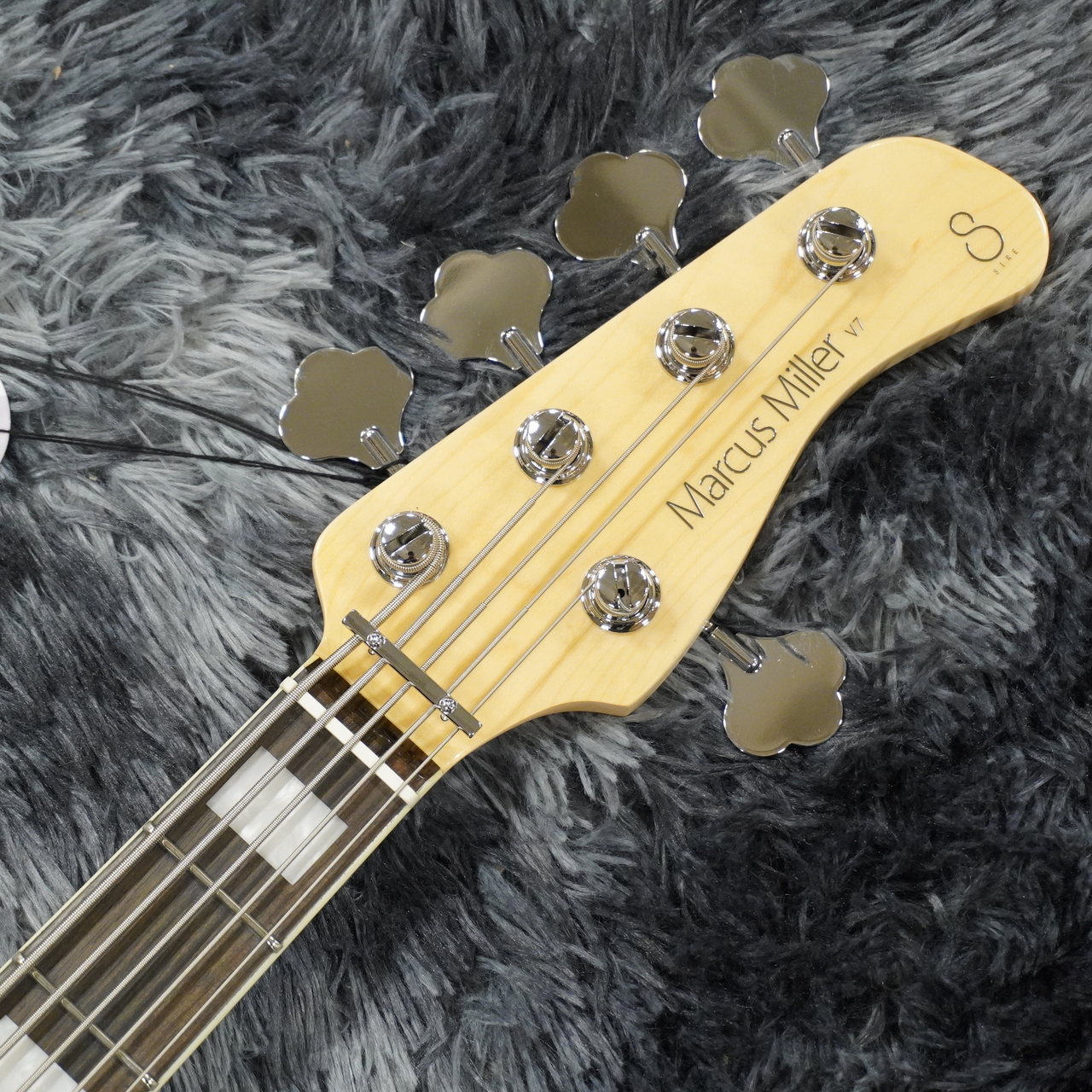 Sire Marcus Miller V7 2nd Generation Alder 5-String AWH (Antique