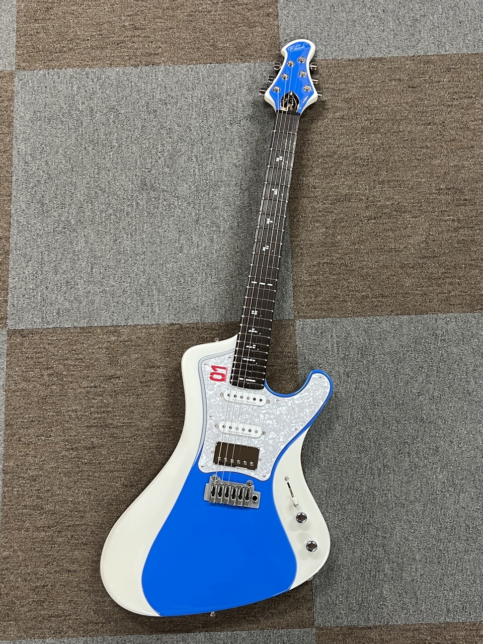 EDWARDS E-STREAM-Miku-Custom -SNOW MIKU Edition-初音ミク