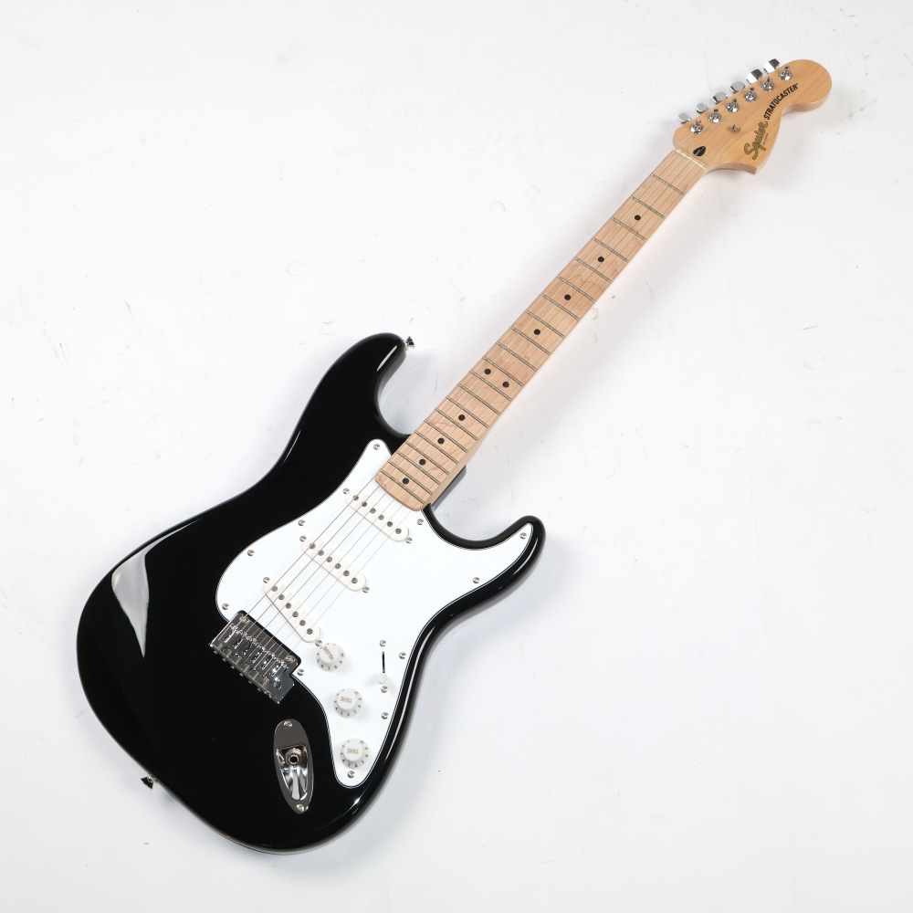 【中古】Squier Affinity Stratocaster Squier Affinity Series Stratocaster HSS Electric Guitar Pack With