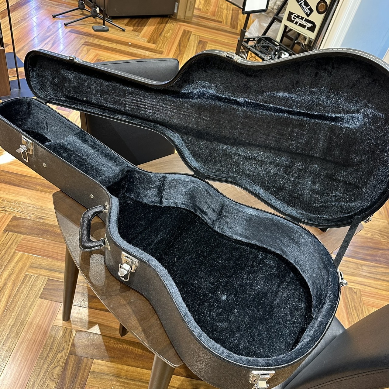 Stafford ドレッドノート用 ハードケース【現物画像】（中古/送料無料