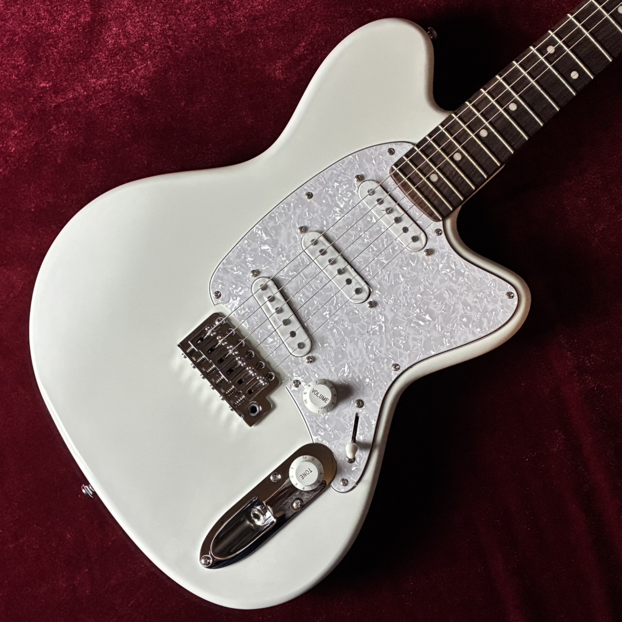 Ibanez ICHI00-VWH Vintage White Ichika Nito シグネイチャーモデル