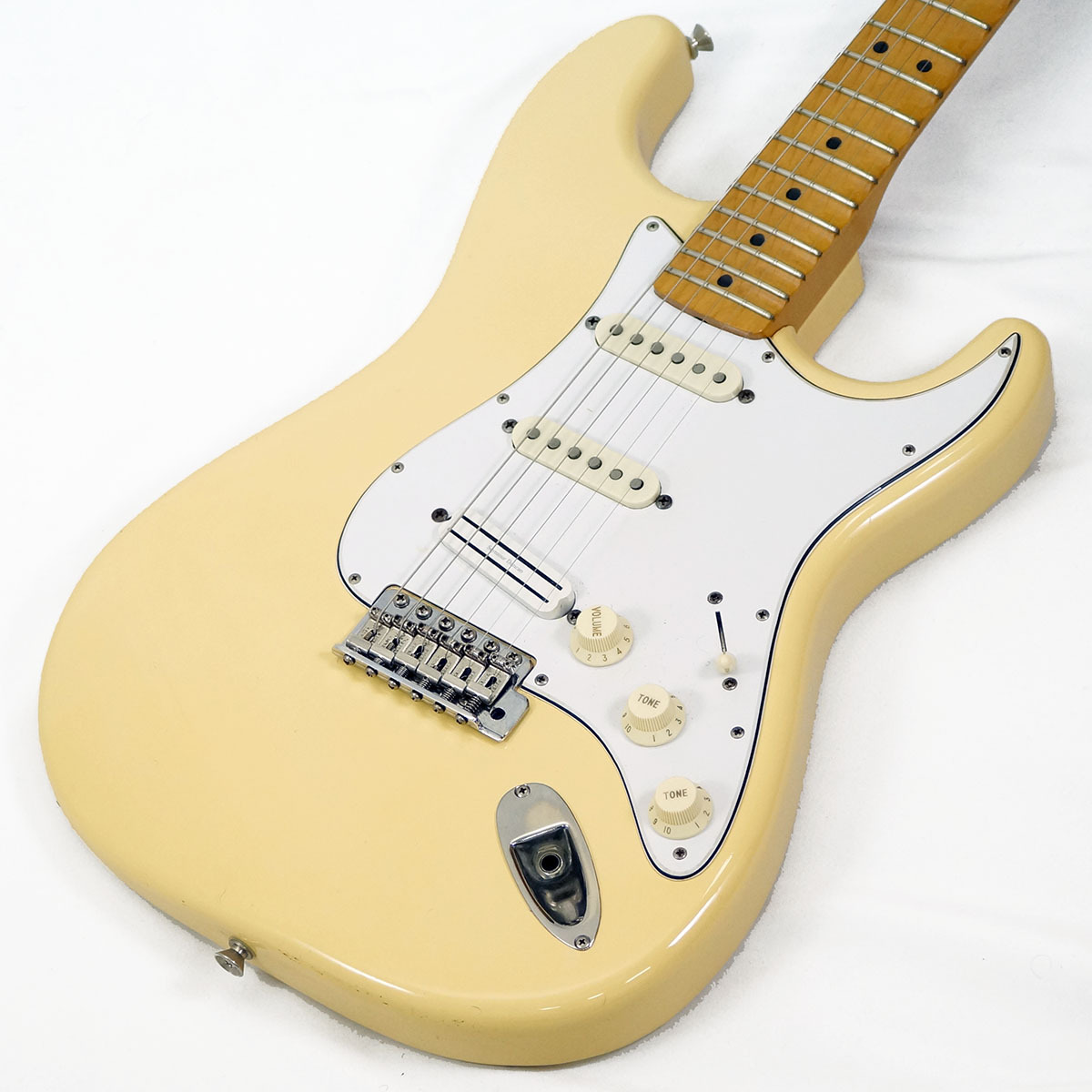 Fender Japan ST68-185YM 