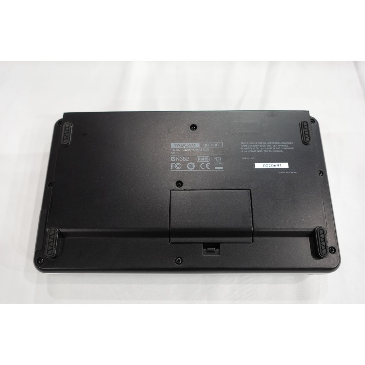 配信機器・PA機器・レコーディング機器 TASCAM DP-008 DP-008EX | 8トラック SD/SDHC MTR | TASCAM (日本)