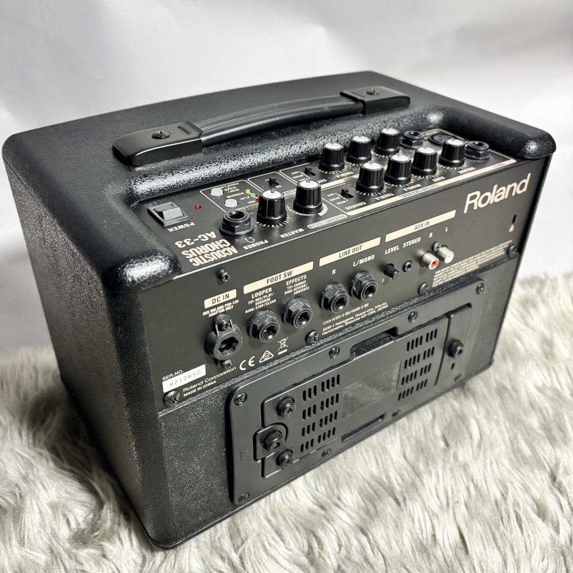 Roland AC-33 ポータブルアンプ Roland AC-33 - ギターとか音楽のあれこれ